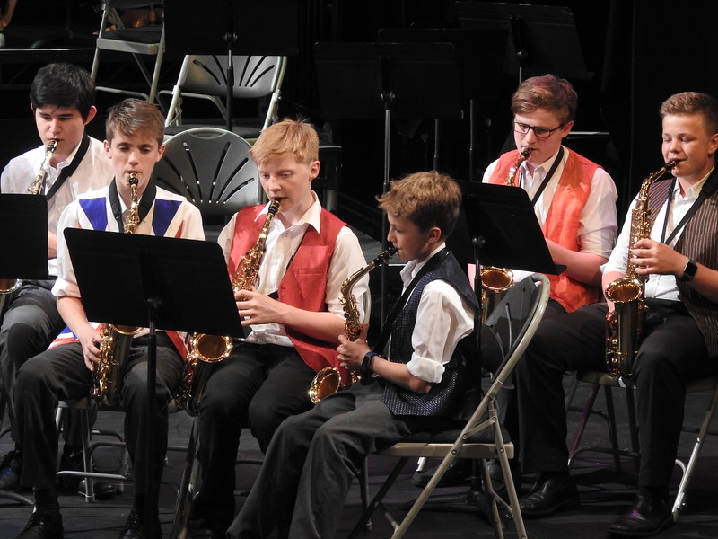 Abingdon pupils playing saxophones