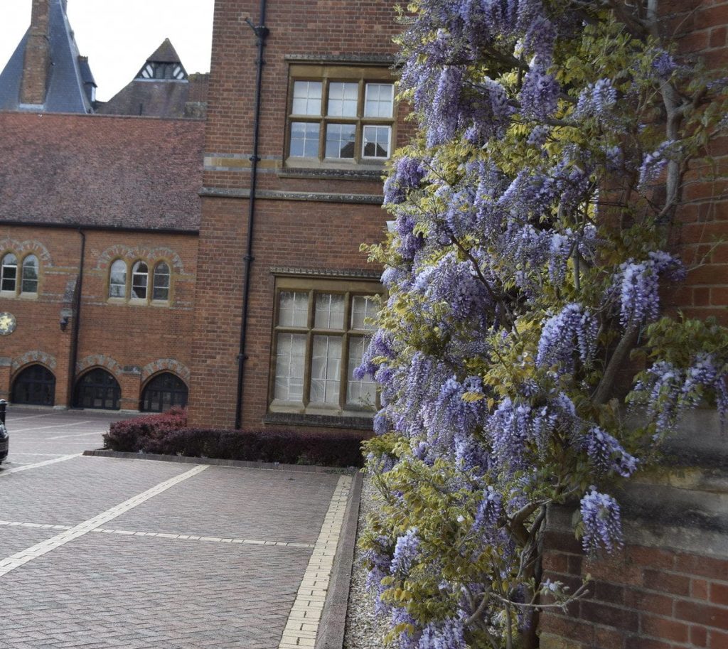 Abingdon is a leading independent day and boarding school for boys aged 11-18.