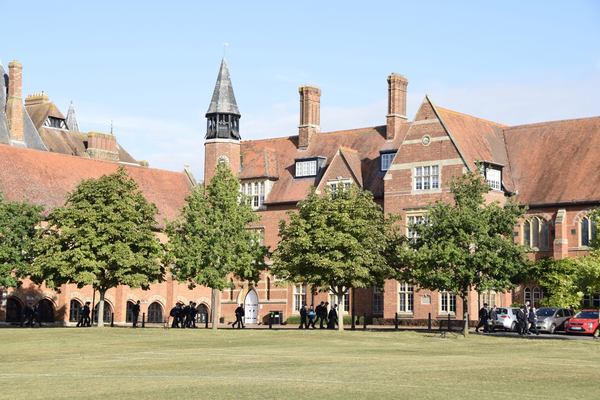Abingdon is a leading independent day and boarding school for children aged 11-18, located in Oxfordshire.