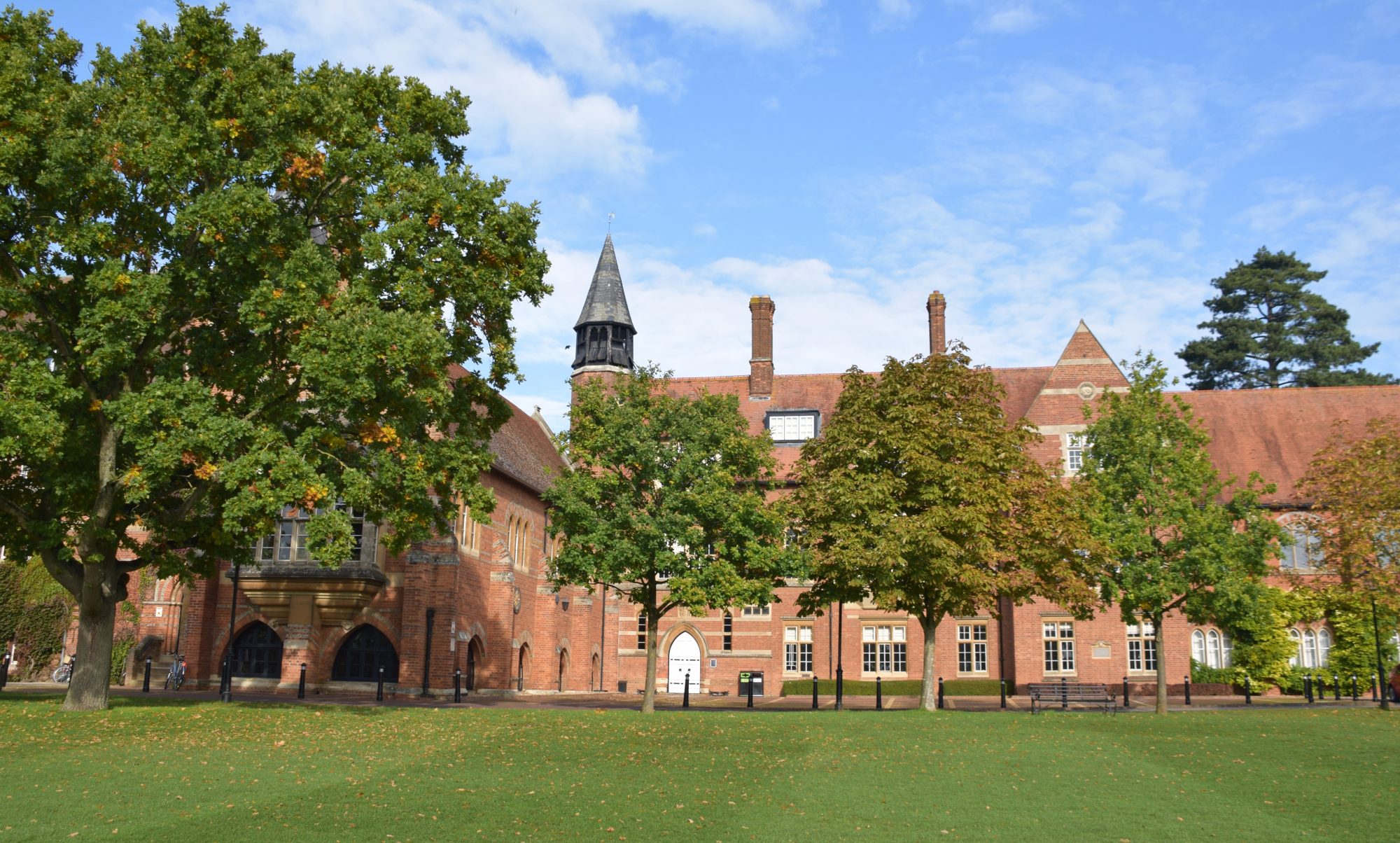 Abingdon is a leading independent day and boarding school for children aged 11-18, located in Oxfordshire.