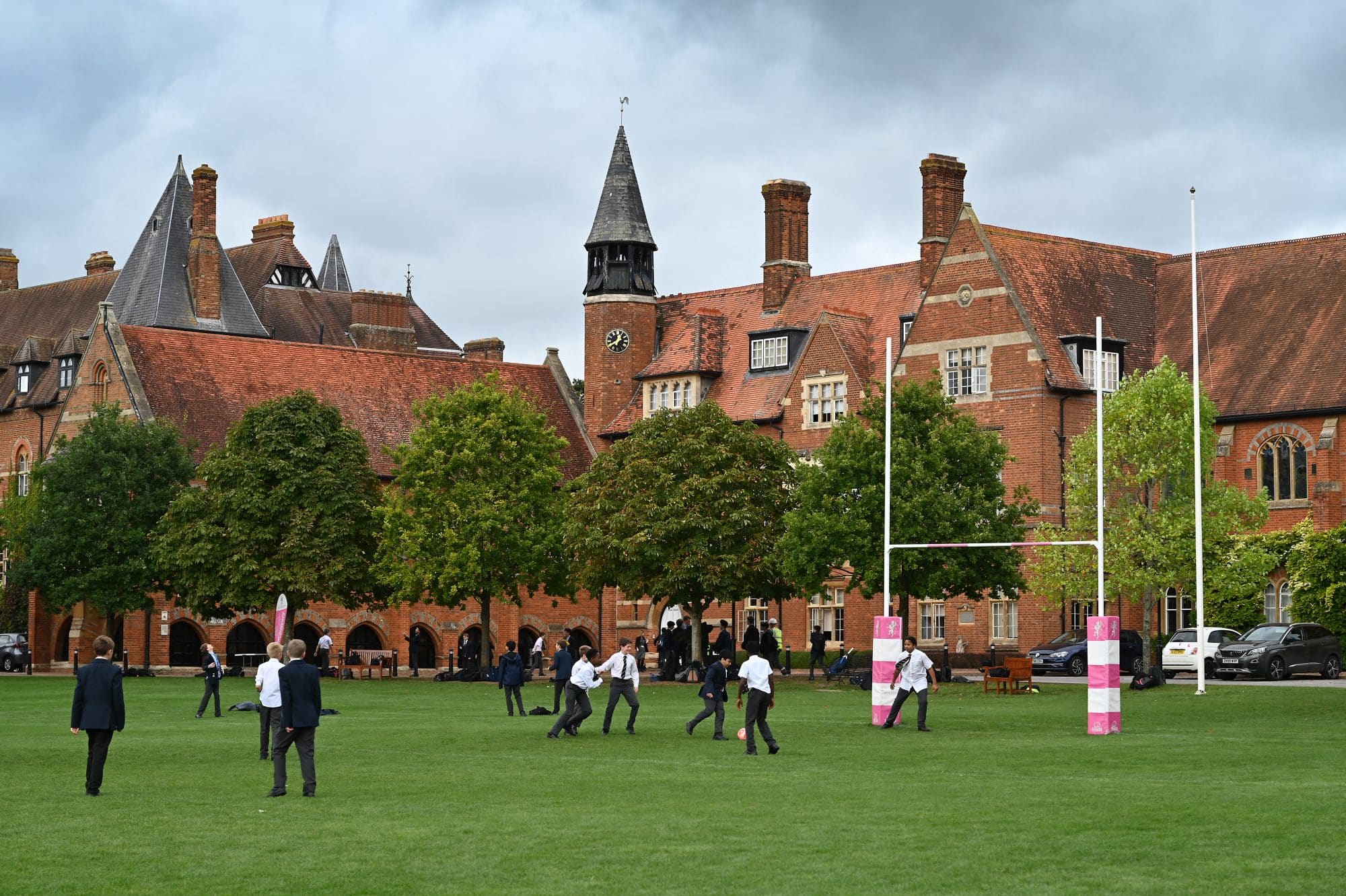 Abingdon is a leading independent day and boarding school for children aged 11-18, located in Oxfordshire.