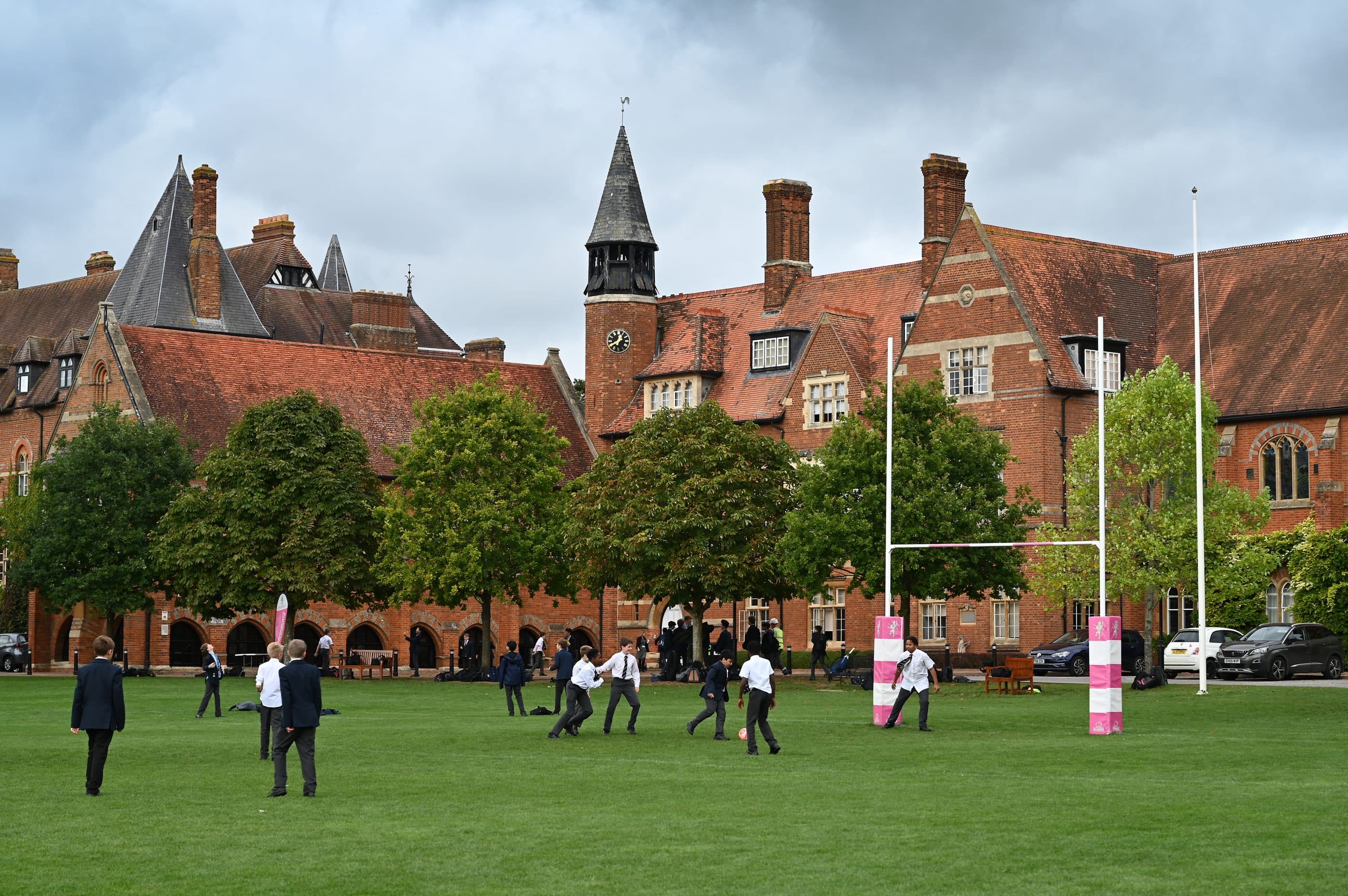 Abingdon is a leading independent day and boarding school for children aged 11-18, located in Oxfordshire.